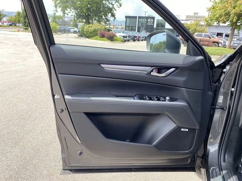 New 2025 MAZDA CX-5 AWD 2.5 S w/ Premium Plus Pkg image 11