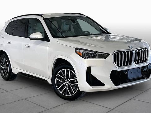 Used 2025 BMW X1 xDrive28i AWD/4WD image 2