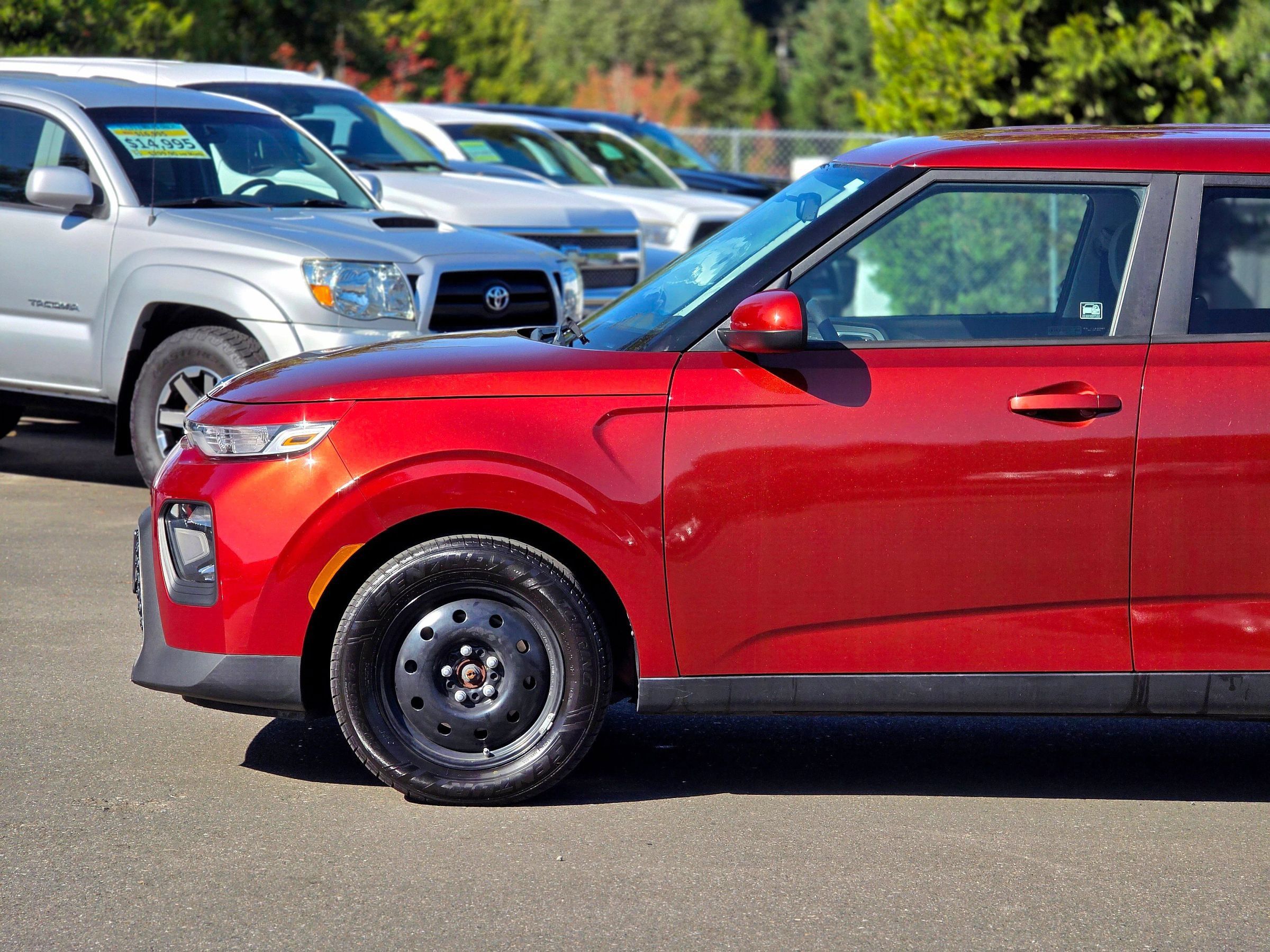Used 2020 Kia Soul LX FWD image 6