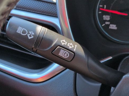 Certified 2020 Chevrolet Equinox Premier FWD image 17