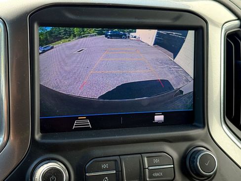 Certified 2021 Chevrolet Silverado 1500 LT AWD/4WD image 20