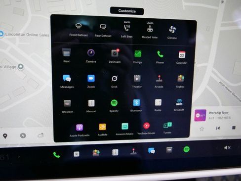 Used 2021 Tesla Model S Plaid image 10