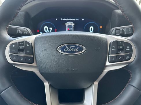 New 2026 Ford Explorer Active w/ Active Comfort Package RWD image 25