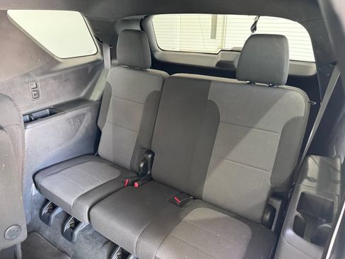 Certified 2023 Chevrolet Traverse LT AWD/4WD image 11