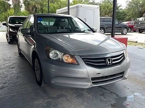 Used 2012 Honda Accord LX image 7