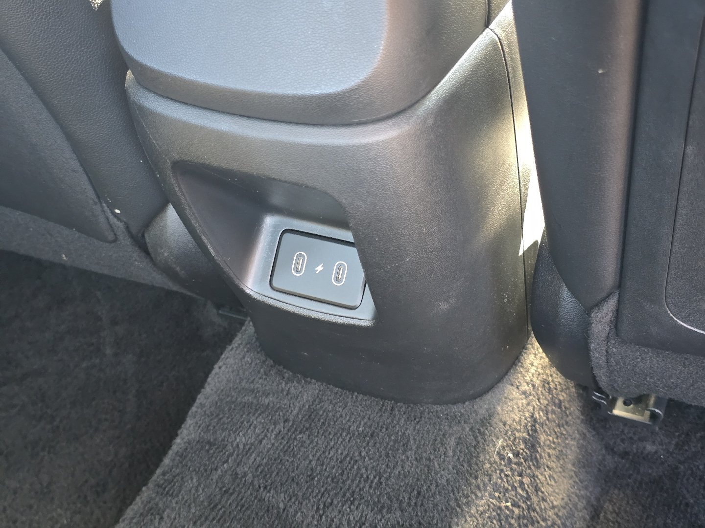 Used 2024 Hyundai Elantra Limited FWD image 30
