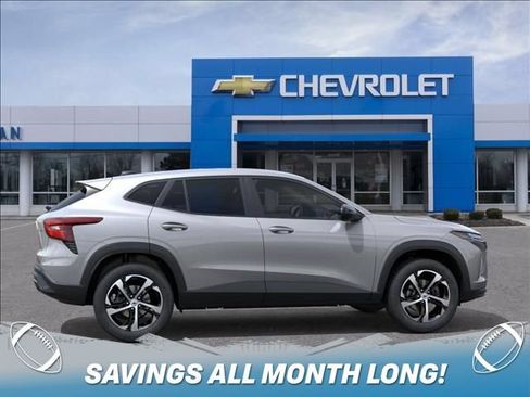 New 2026 Chevrolet Trax RS w/ Driver Confidence Package FWD image 5