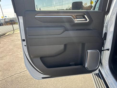 New 2026 Chevrolet Silverado 3500 High Country w/ High Country Premium Package AWD/4WD image 22