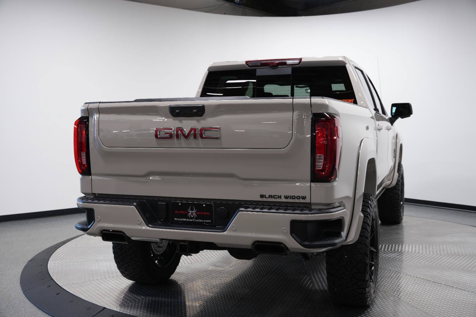 New 2026 GMC Sierra 1500 AT4 w/ AT4 Premium Package AWD/4WD image 10