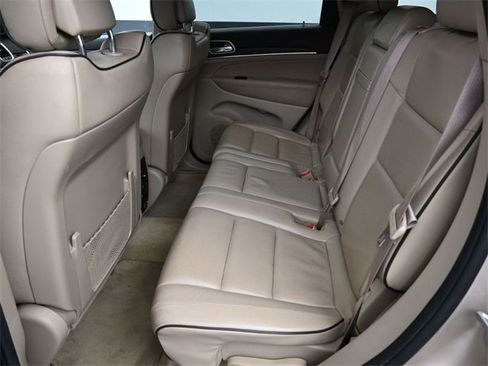 Used 2014 Jeep Grand Cherokee Overland w/ Advanced Technology Group image 22