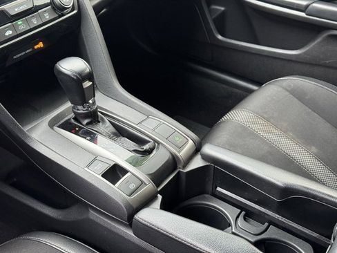 Used 2020 Honda Civic Sport image 17