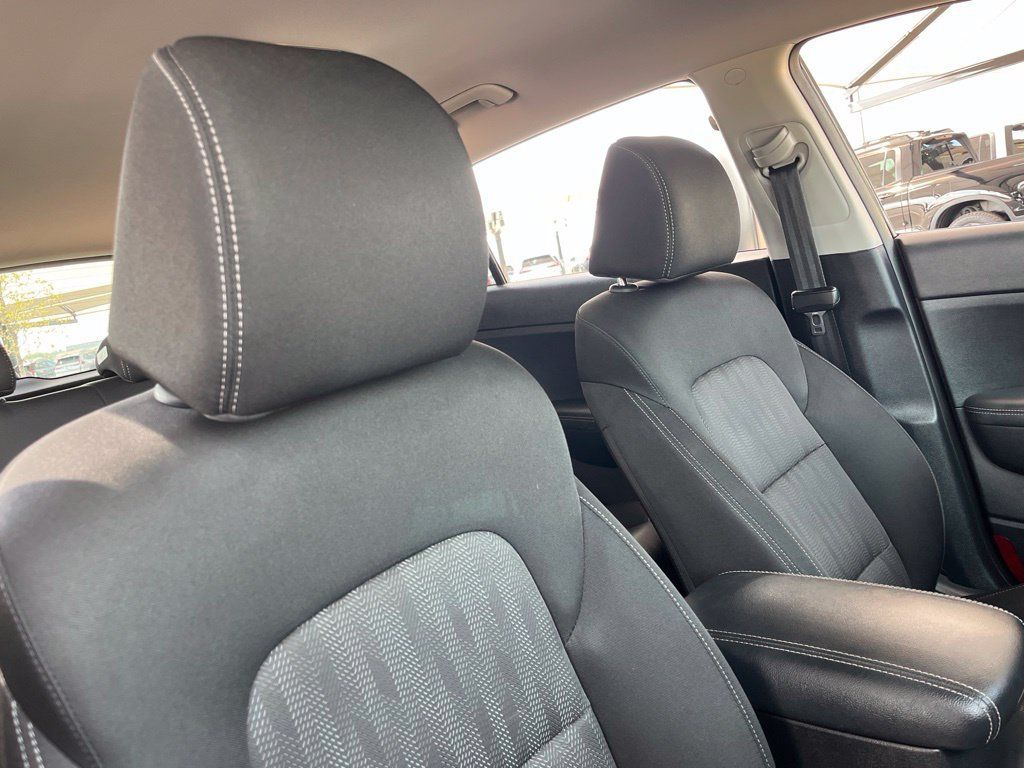 Used 2019 Kia Sportage LX AWD/4WD image 28