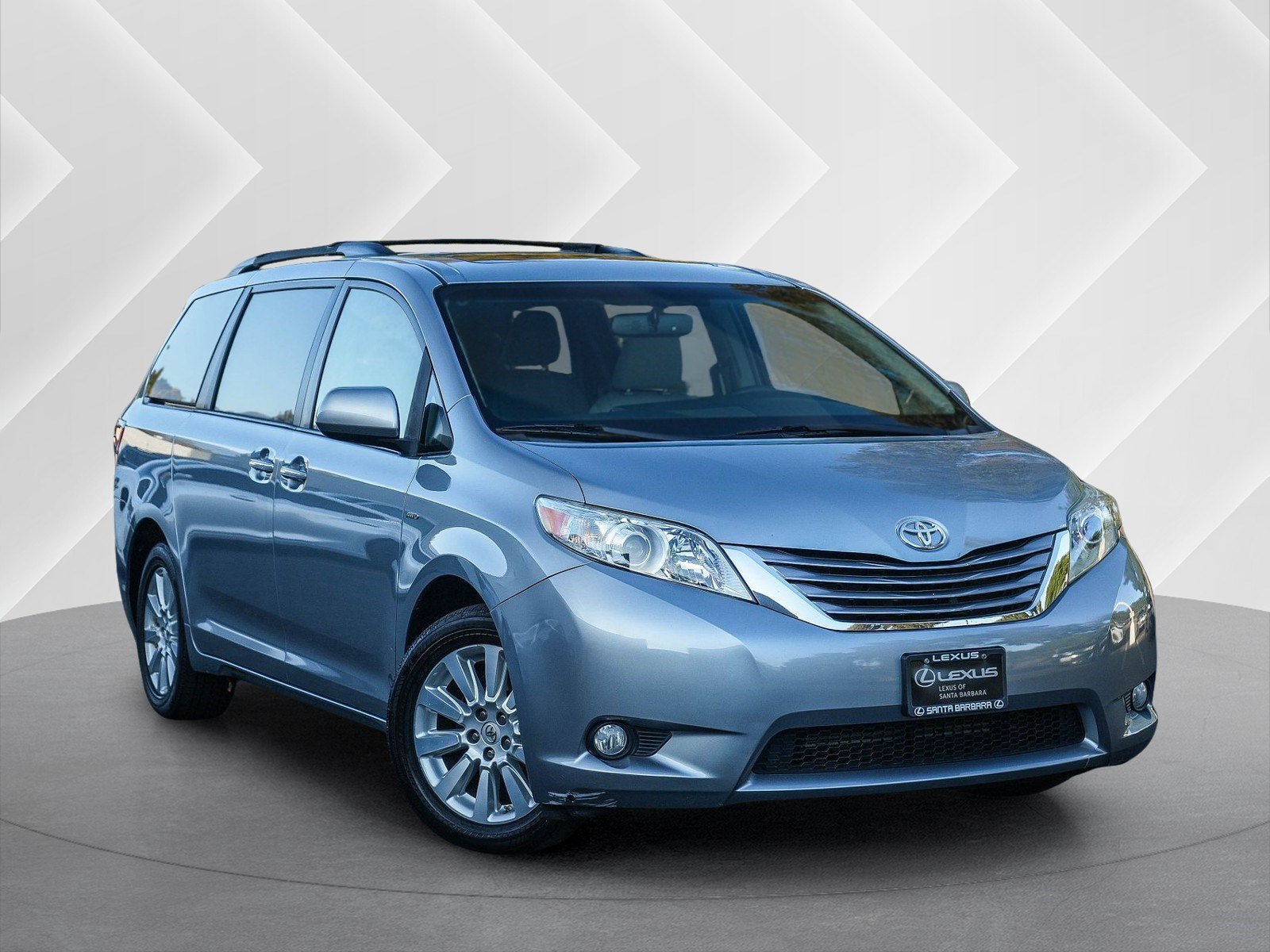 Used 2017 Toyota Sienna XLE w/ XLE Navigation Package AWD/4WD image 1