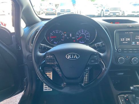 Used 2017 Kia Forte S w/ S Premium Package FWD image 32
