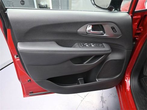 New 2026 Chrysler Pacifica Select image 38