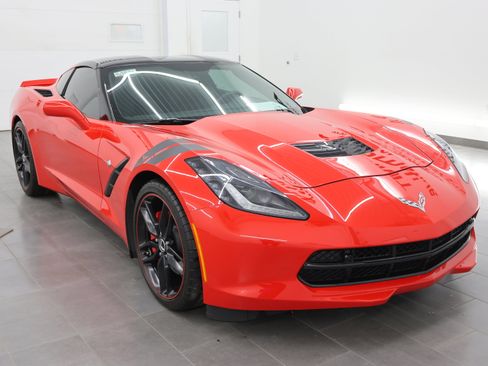 Used 2016 Chevrolet Corvette Stingray Coupe w/ 3LT Preferred Equipment Group RWD image 2