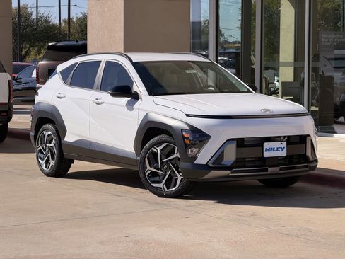 New 2026 Hyundai Kona SEL Premium image 2