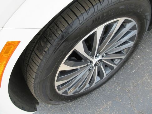 Used 2025 Hyundai Palisade Calligraphy FWD image 14