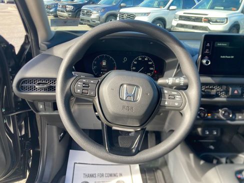 New 2026 Honda HR-V LX image 10