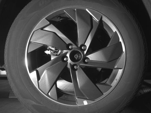 Used 2025 Nissan Rogue SV image 15