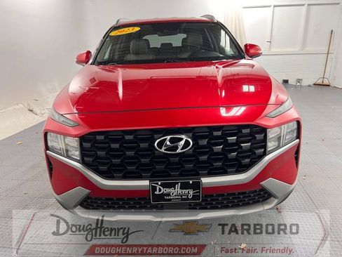 Used 2023 Hyundai Santa Fe SEL FWD image 2