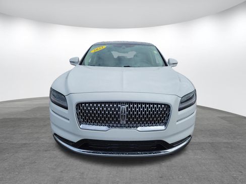 Used 2022 Lincoln Nautilus Reserve w/ Equipment Group 201A AWD/4WD image 2