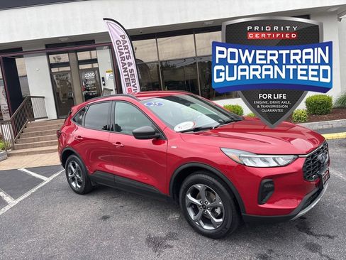 Used 2025 Ford Escape ST-Line AWD/4WD image 1