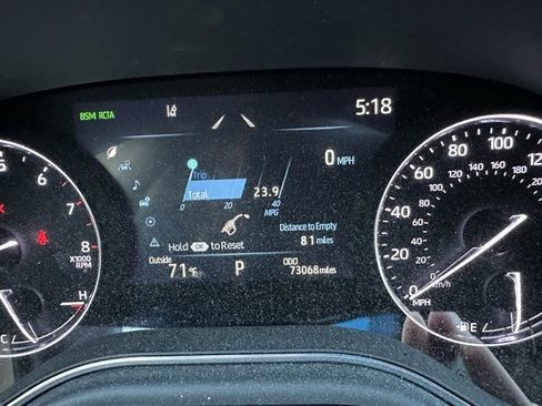 Used 2020 Toyota Avalon Limited image 21