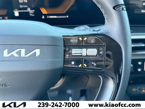New 2026 Kia Sorento LX FWD image 36