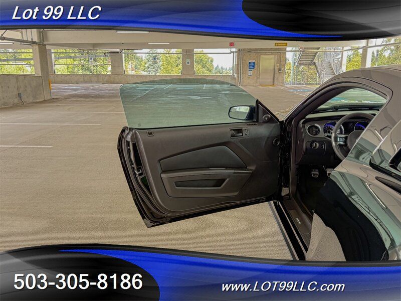 Used 2013 Ford Mustang GT RWD image 38
