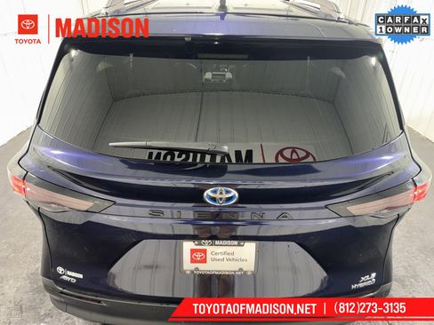 Used 2023 Toyota Sienna XLE image 35