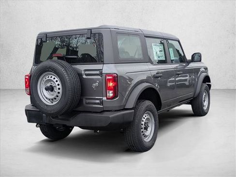 New 2025 Ford Bronco Base image 2