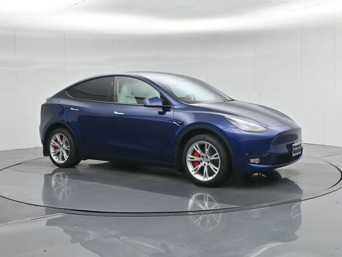 Used 2024 Tesla Model Y Long Range image 24