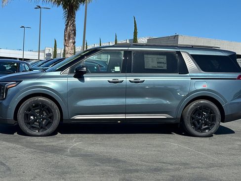 New 2026 Kia Carnival SX w/ SX Dark Edition Package FWD image 7