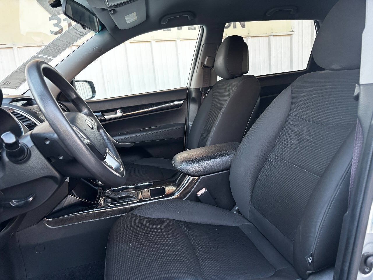 Used 2015 Kia Sorento LX FWD image 15