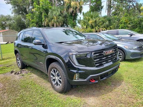 Used 2026 GMC Acadia AT4 w/ Luxury Package AWD/4WD image 1
