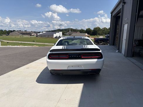 Used 2016 Dodge Challenger R/T Plus RWD image 4