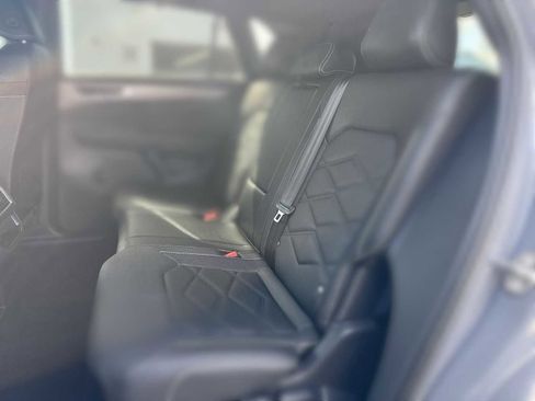 Used 2025 Volkswagen Atlas Cross Sport SE FWD image 26