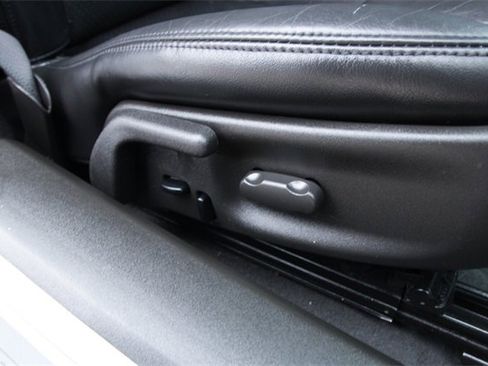 Used 2005 Chevrolet Corvette Coupe w/ Preferred Equipment Group image 33