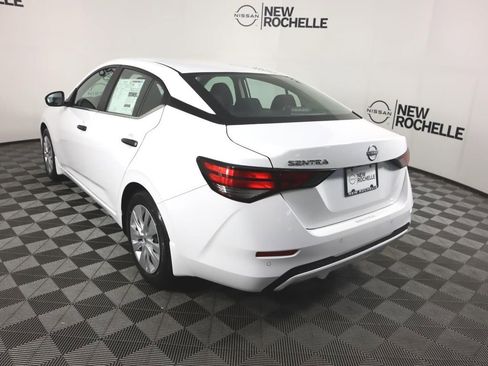 Certified 2025 Nissan Sentra S image 5