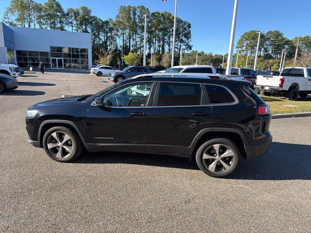 Used 2019 Jeep Cherokee Limited FWD image 9