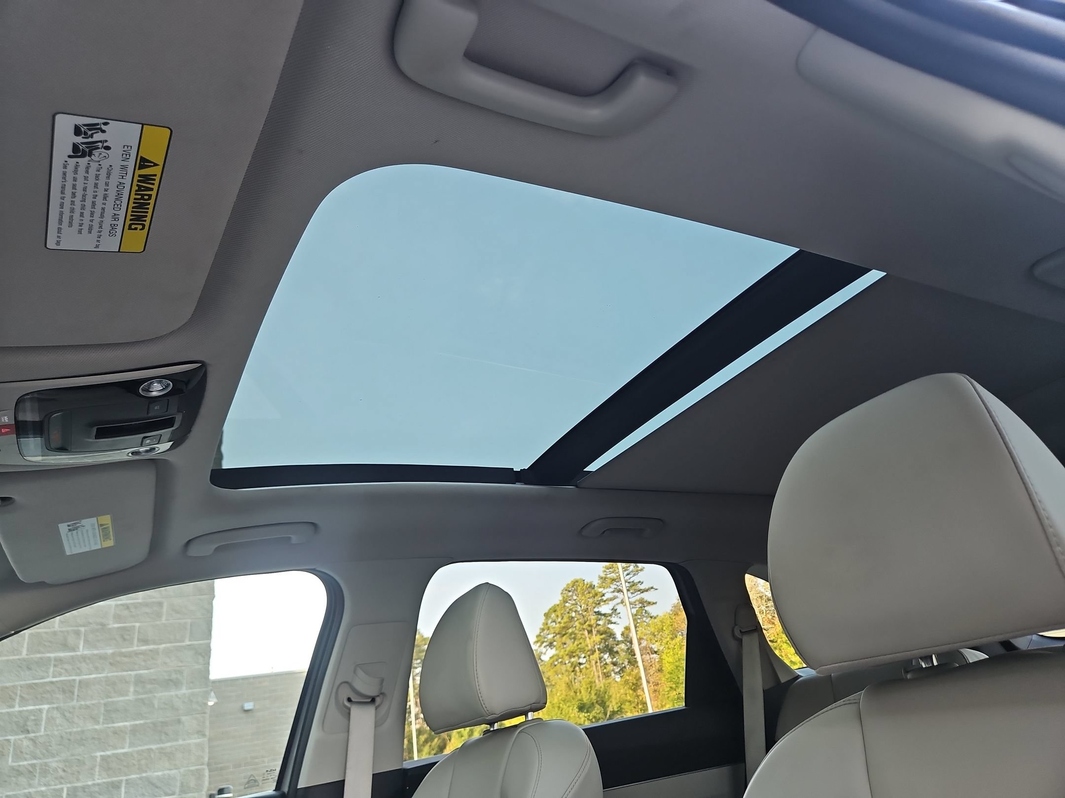 Used 2025 Kia Sorento EX w/ Panoramic Sunroof Package FWD image 25