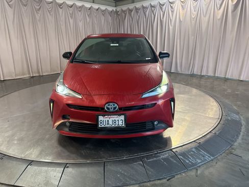 Used 2021 Toyota Prius image 2