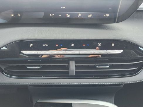 New 2026 Buick Enclave Sport Touring w/ Power Package image 31