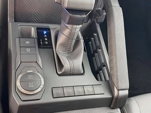 New 2026 Toyota Tacoma SR5 RWD image 19