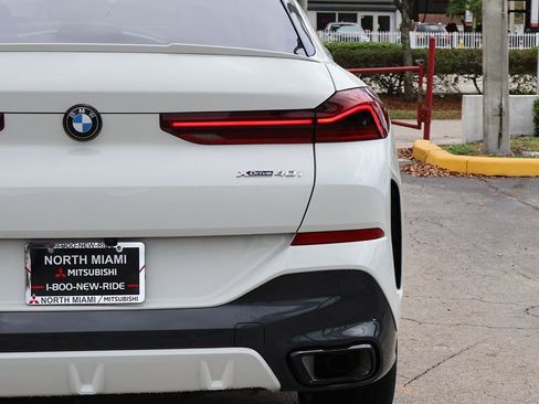 Used 2023 BMW X6 xDrive40i w/ M Sport Package image 17