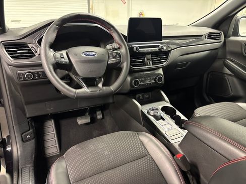 Used 2025 Ford Escape ST-Line Select image 27