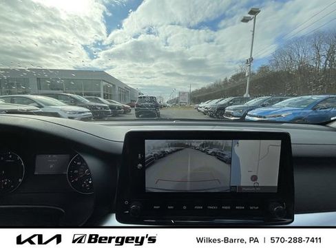 Certified 2024 Kia Forte GT-Line FWD image 9