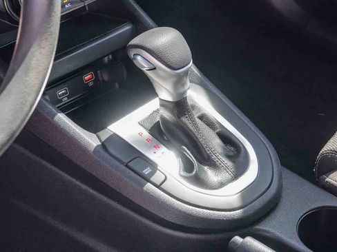 Certified 2024 Kia Forte LXS w/ LXS Technology Package image 18