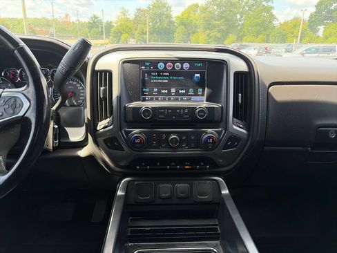 Used 2018 Chevrolet Silverado 2500 LTZ w/ Vortec Plus Package AWD/4WD image 17